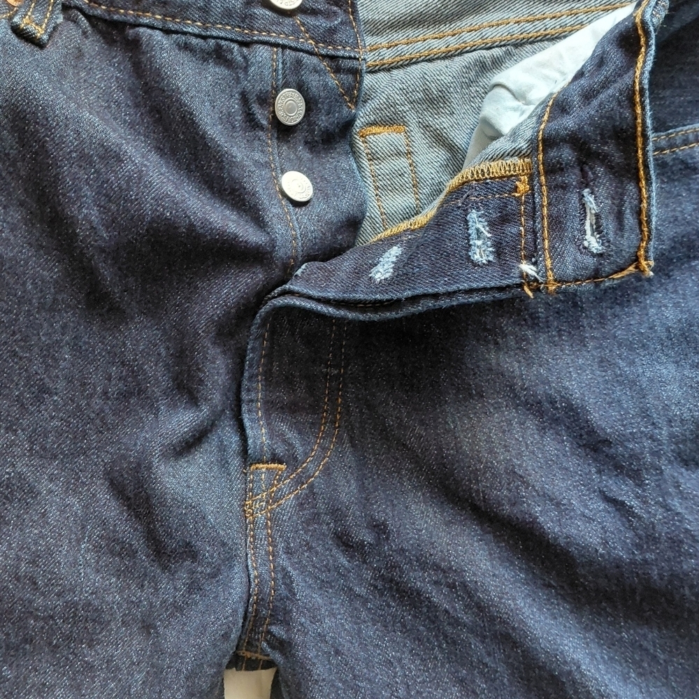 Dark Levi 501 Blue Jeans - Picture 6 of 10